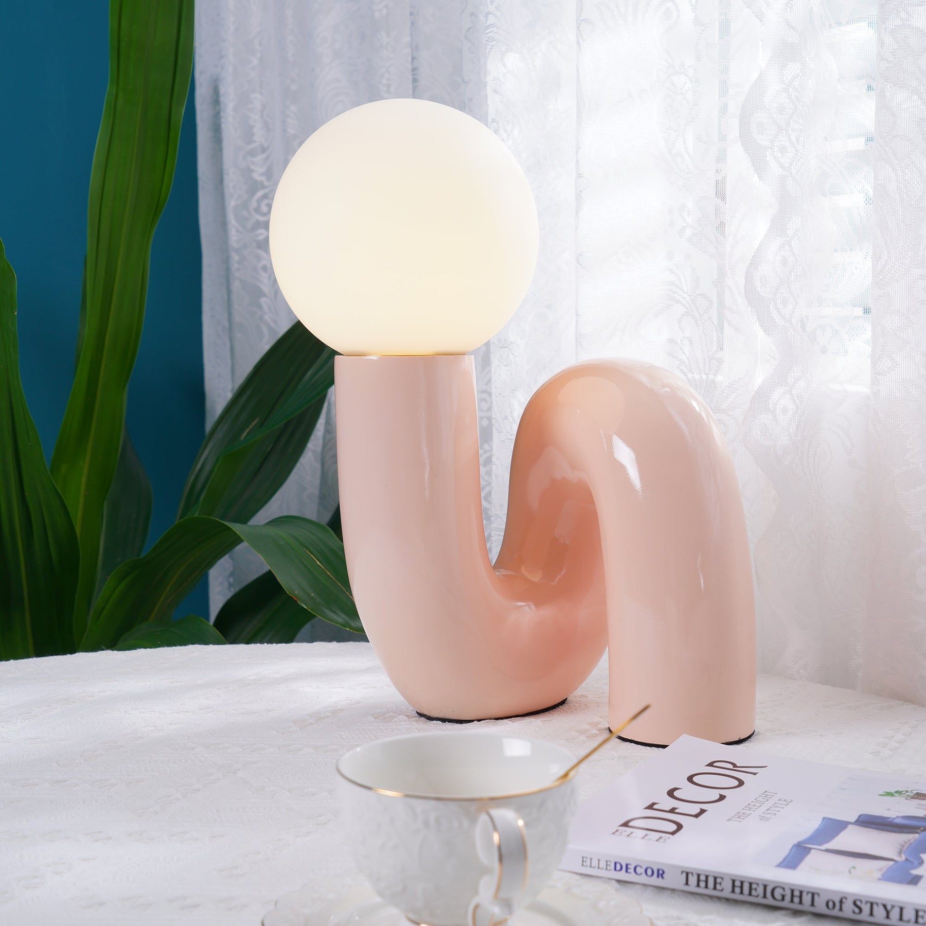 Lampe de Table en Résine et Verre - Design Spiral Élégant et Durable