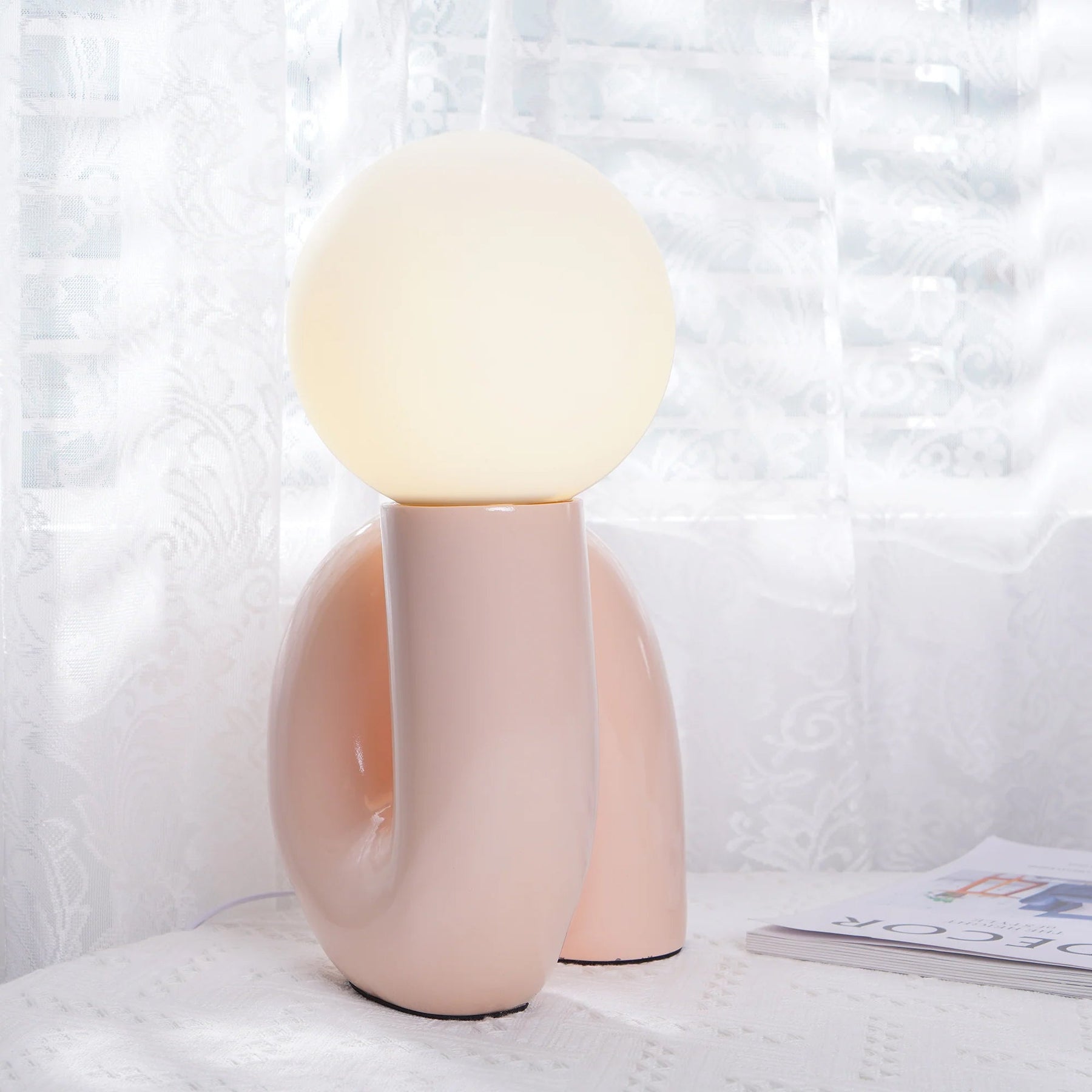 Lampe de Table en Résine et Verre - Design Spiral Élégant et Durable