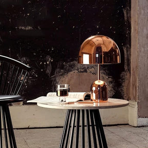Lampe de Table en Cuivre - Éclairage LED Chaleureux et Élégant