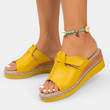 Sandales rembourrées colorées femme semelle de maintien style estival lumineux
