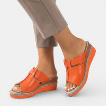 Sandales rembourrées colorées femme semelle de maintien style estival lumineux