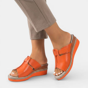Sandales rembourrées colorées femme semelle de maintien style estival lumineux