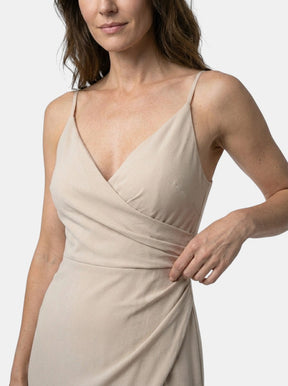 Robe maxi col bénitier drapé bretelles spaghetti fente latérale