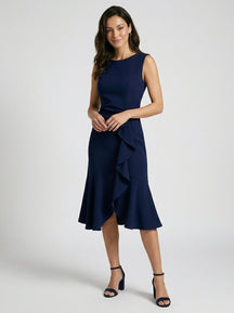 Robe midi asymétrique sans manches chic pour soirée cocktail femme