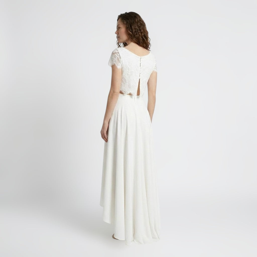 Robe de mariée deux-pièces en dentelle romantique avec jupe maxi fluide