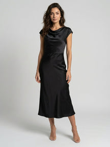 Robe midi nuisette minimaliste fluide femme élégante polyvalente été