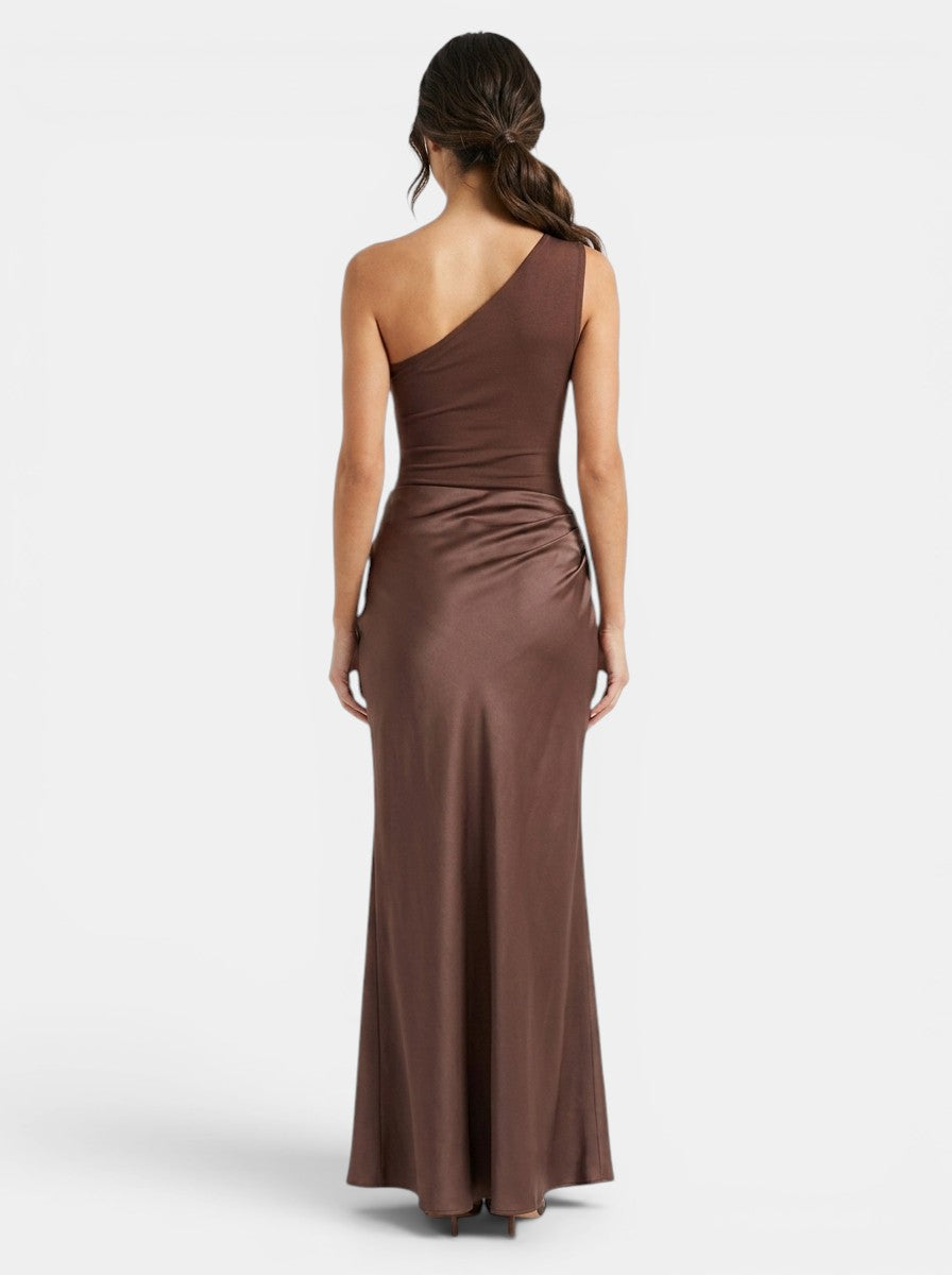 Robe maxi plissée une épaule élégante pour soirée et occasions formelles