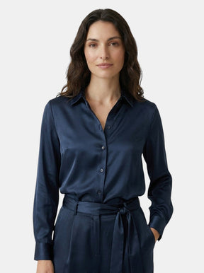 Blouse satinée manches longues drapé fluide col classique femme chic
