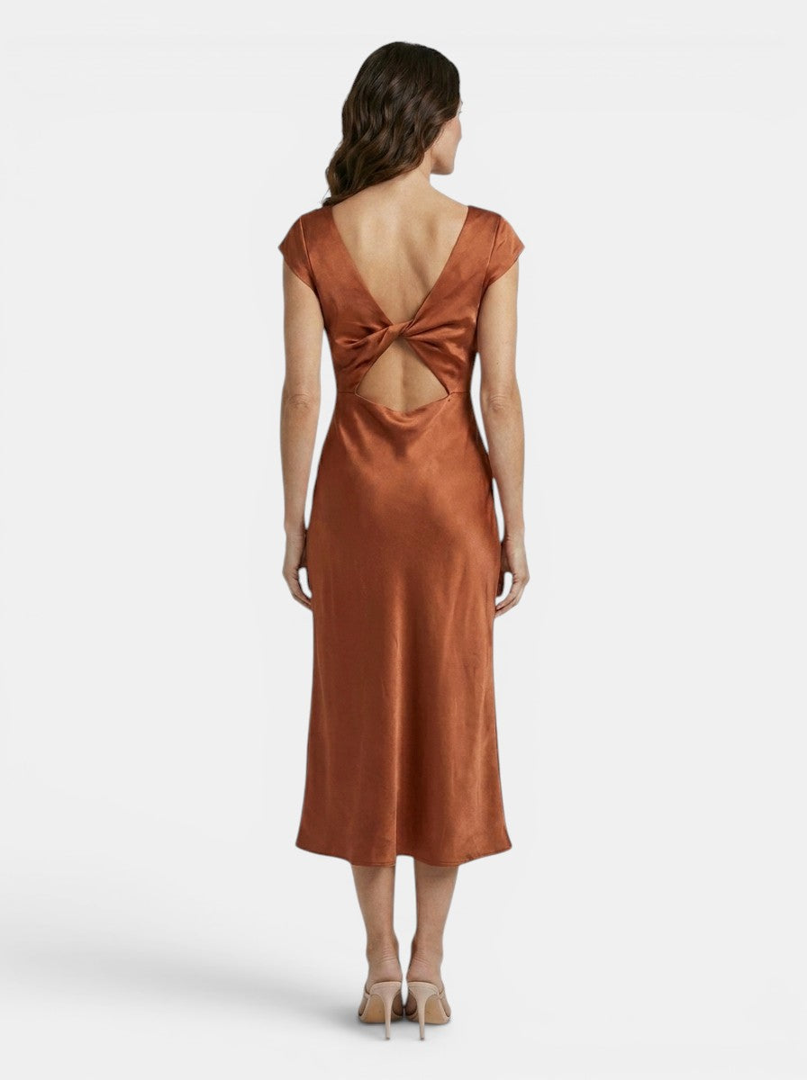 Robe midi en satin manches courtes detail dos noué soirée élégante