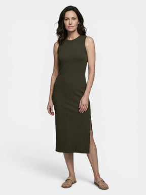 Robe midi col montant sans manches fente latérale femme sophistiquée