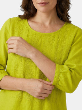 Blouse brodée florale coupe ample aérienne artisanale pour femme