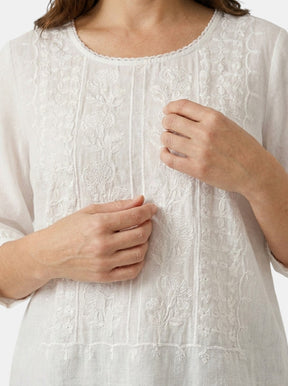 Blouse brodée florale coupe ample aérienne artisanale pour femme