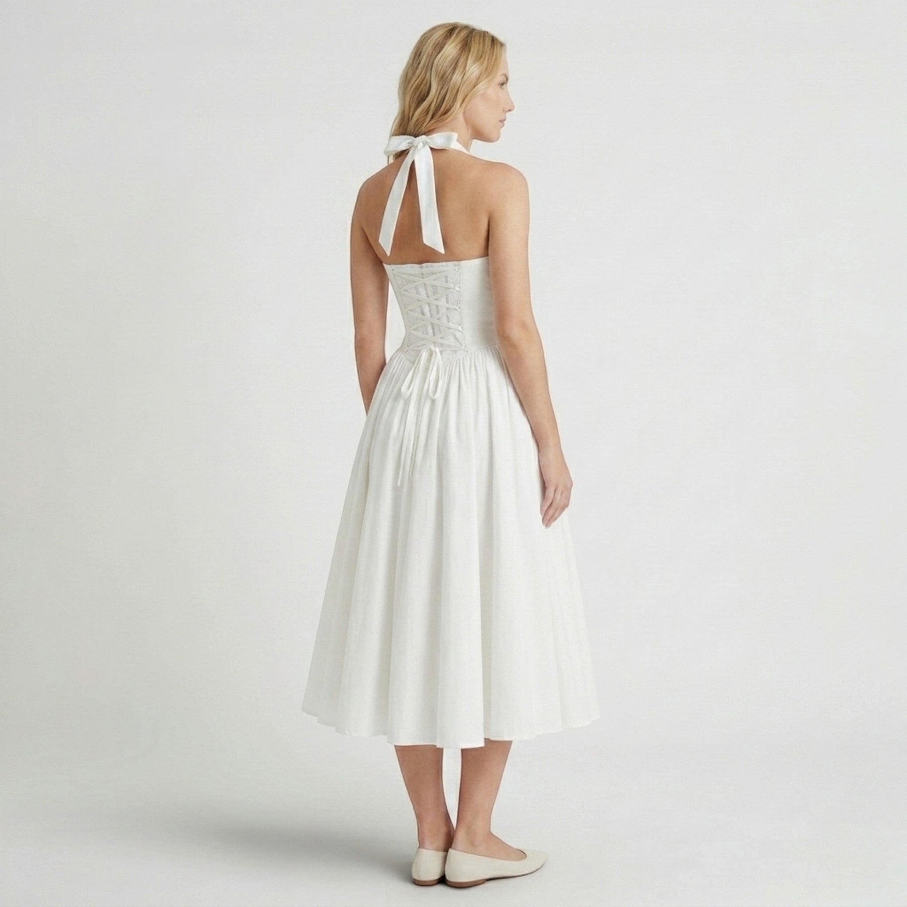 Robe midi fleurie col licou élégante pour cocktail estival femme