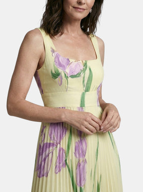 Robe maxi imprimé floral ligne A plissée sans manches encolure carrée