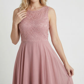 Robe fluide asymétrique sans manches femme élégante soirée longueur midi