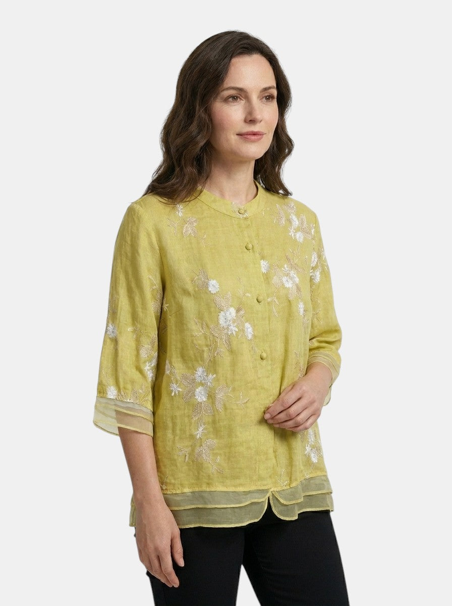Blouse en coton légère broderies florales femme coupe ample estivale chic