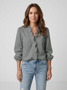 Blouse légère femme encolure volantée manches bouffantes style romantique féminin