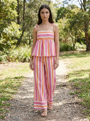 Robe d'été légère femme élégante pour invitée de mariage fluide