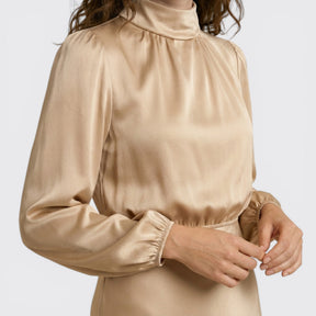Robe midi satinée col montant ourlet évasé élégante pour occasions spéciales femme