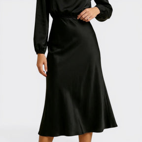 Robe midi satinée col montant ourlet évasé élégante pour occasions spéciales femme