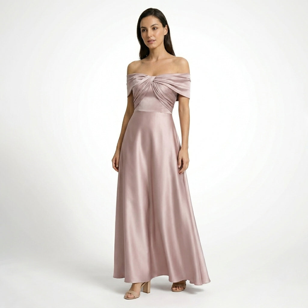 Robe maxi satinée épaule dénudée corsage plissé cérémonie élégante femme