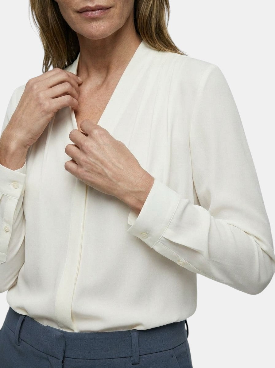 Blouse satinée manches bouffantes taille ajustée style estival femme