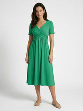 Robe midi ligne A fluide avec maintien du ventre pour femme