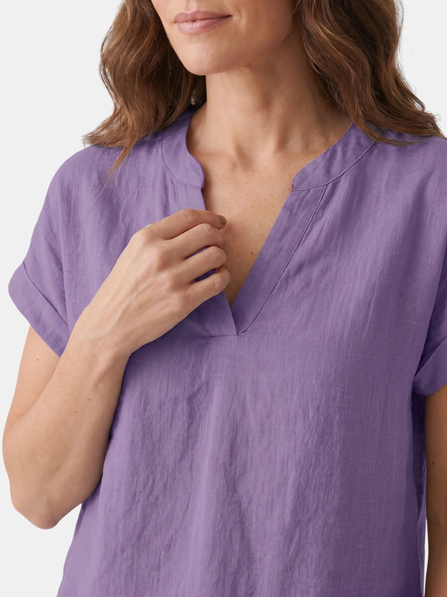 Blouse blanche en tissu doux col V décontractée légère pour femme