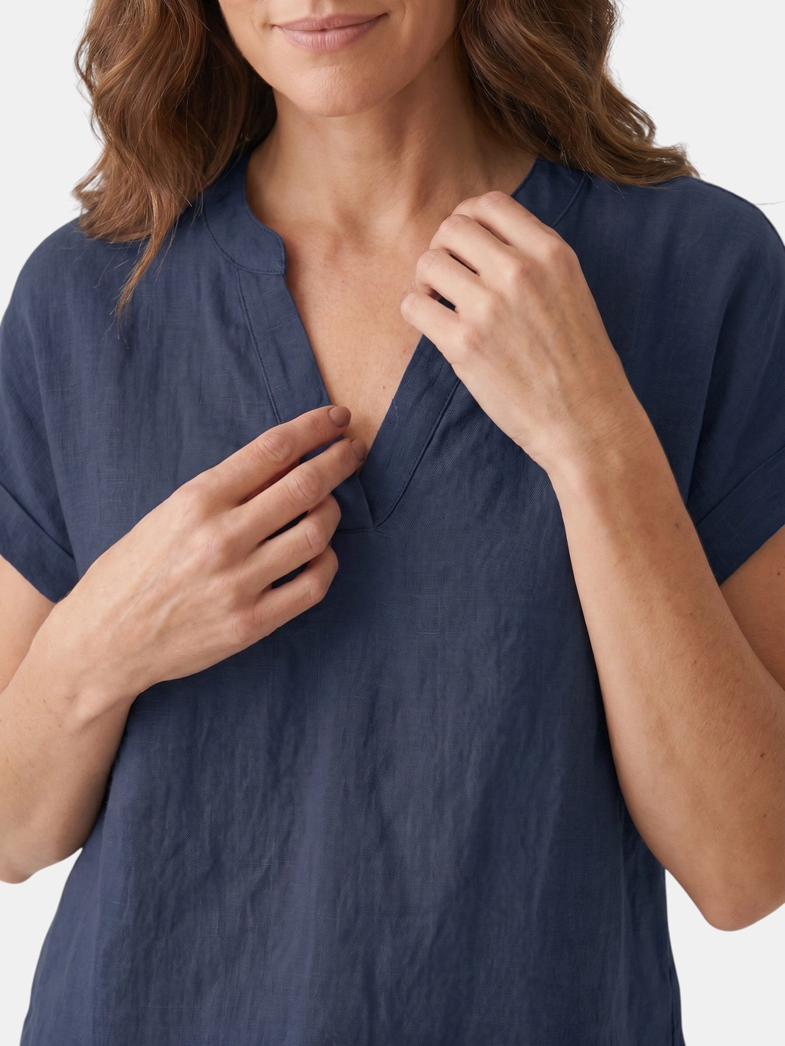 Blouse blanche en tissu doux col V décontractée légère pour femme