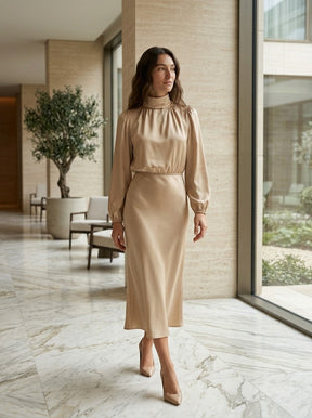 Robe midi drapée col montant manches longues taille haute élégante femme