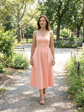 Robe midi ligne A structurée bretelles fines invitée mariage minimaliste femme