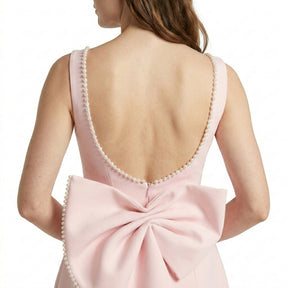 Robe mini structurée sans manches femme cocktail élégante invitée mariage