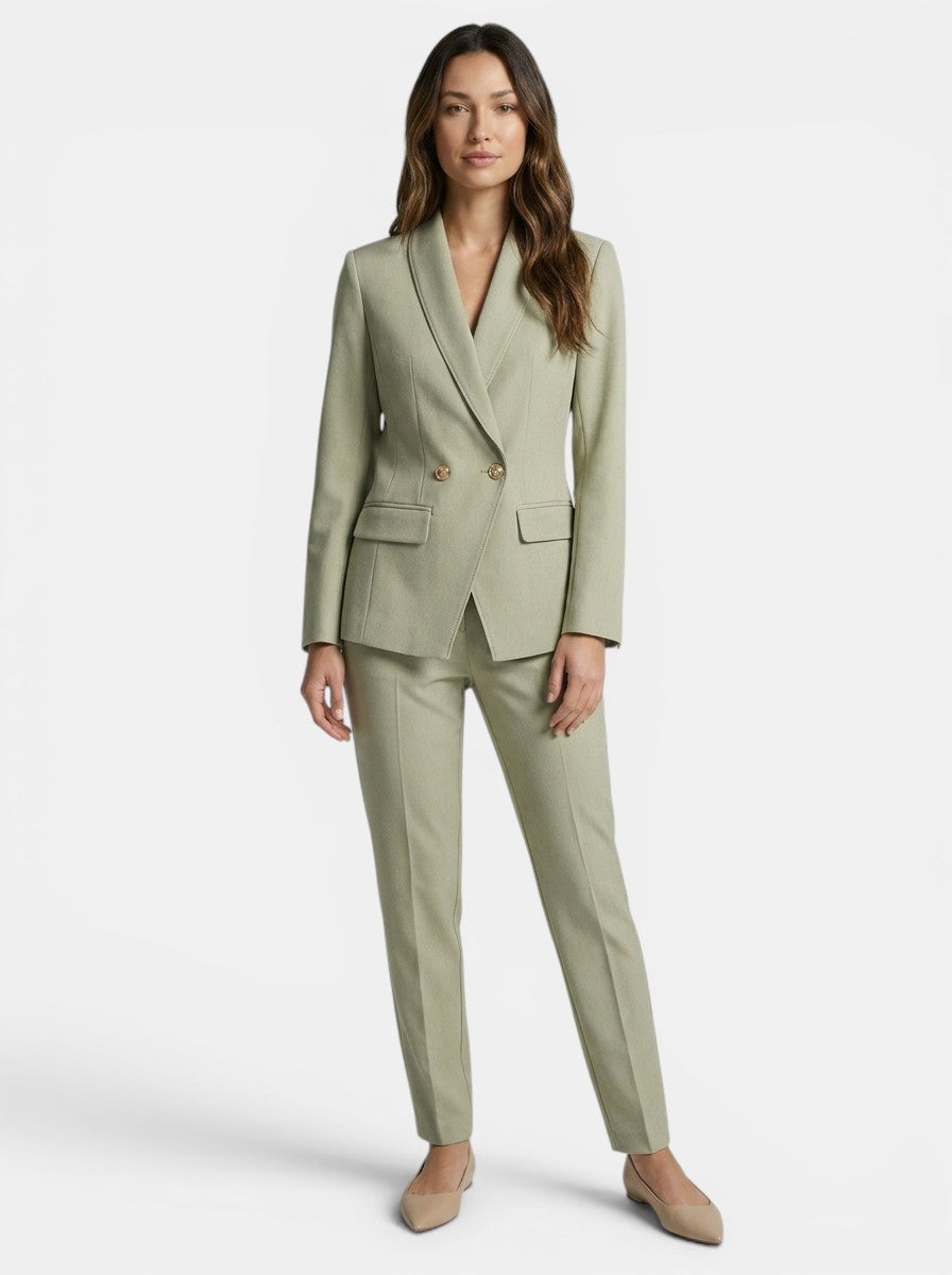 Tailleur blazer ajusté col châle et pantalon droit élégant pour femme