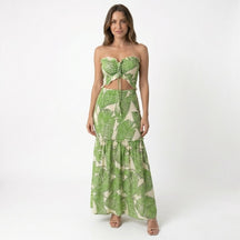 Robe maxi bustier imprimé tropical froncée pour soirée estivale